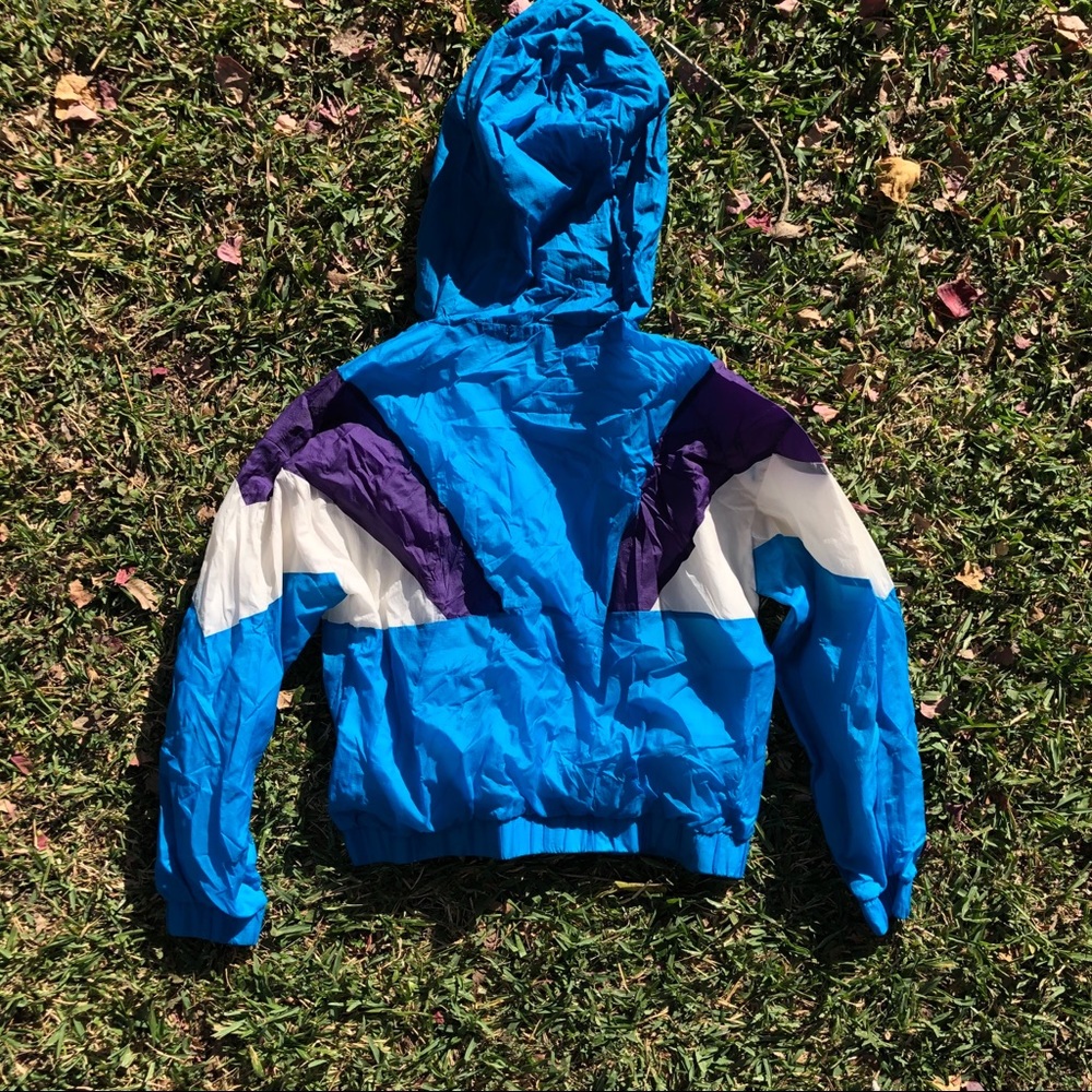 Windbreaker - Picture 2 of 4